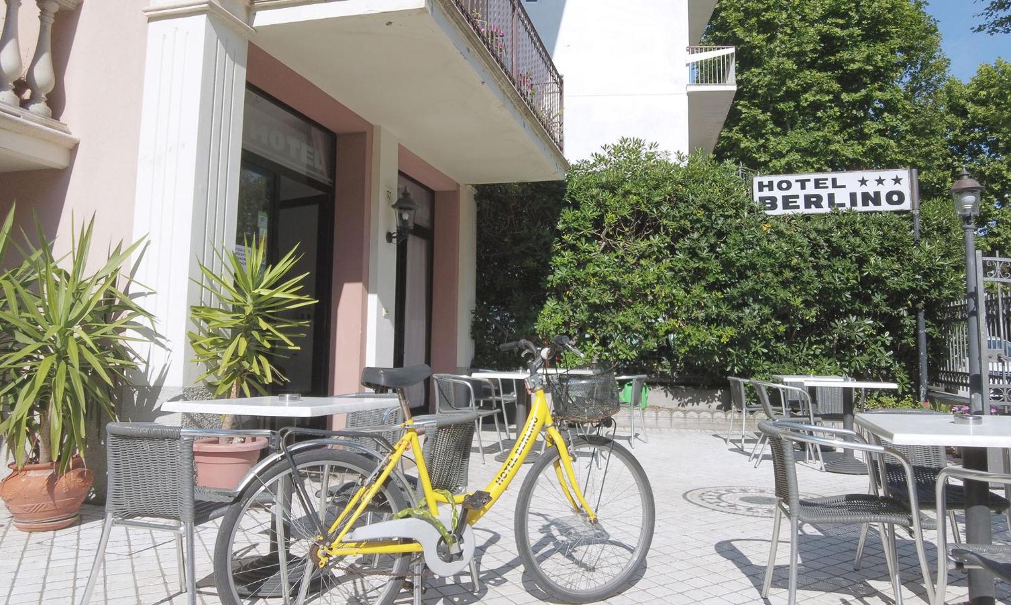 Hotel Berlino Cattolica Exterior photo
