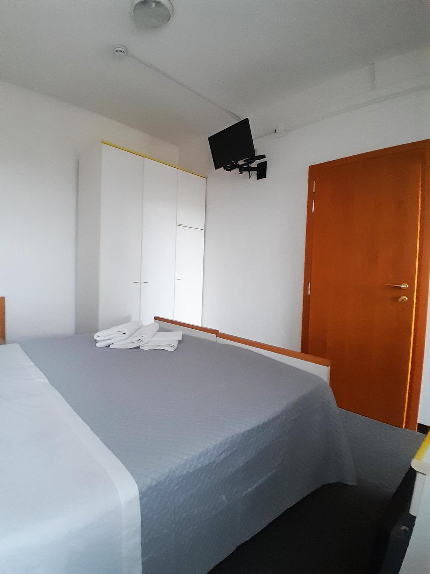 Hotel Berlino Cattolica Exterior photo